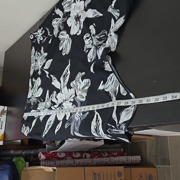 Zac & Rachel Woman Black White Floral Plus Size Curvy Size 2X - Picture 10 of 10